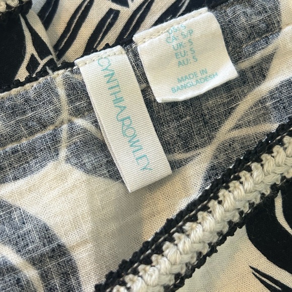 Cynthia Rowley‎ Black and Cream Leaf Print Top Size Small - Picture 5 of 5